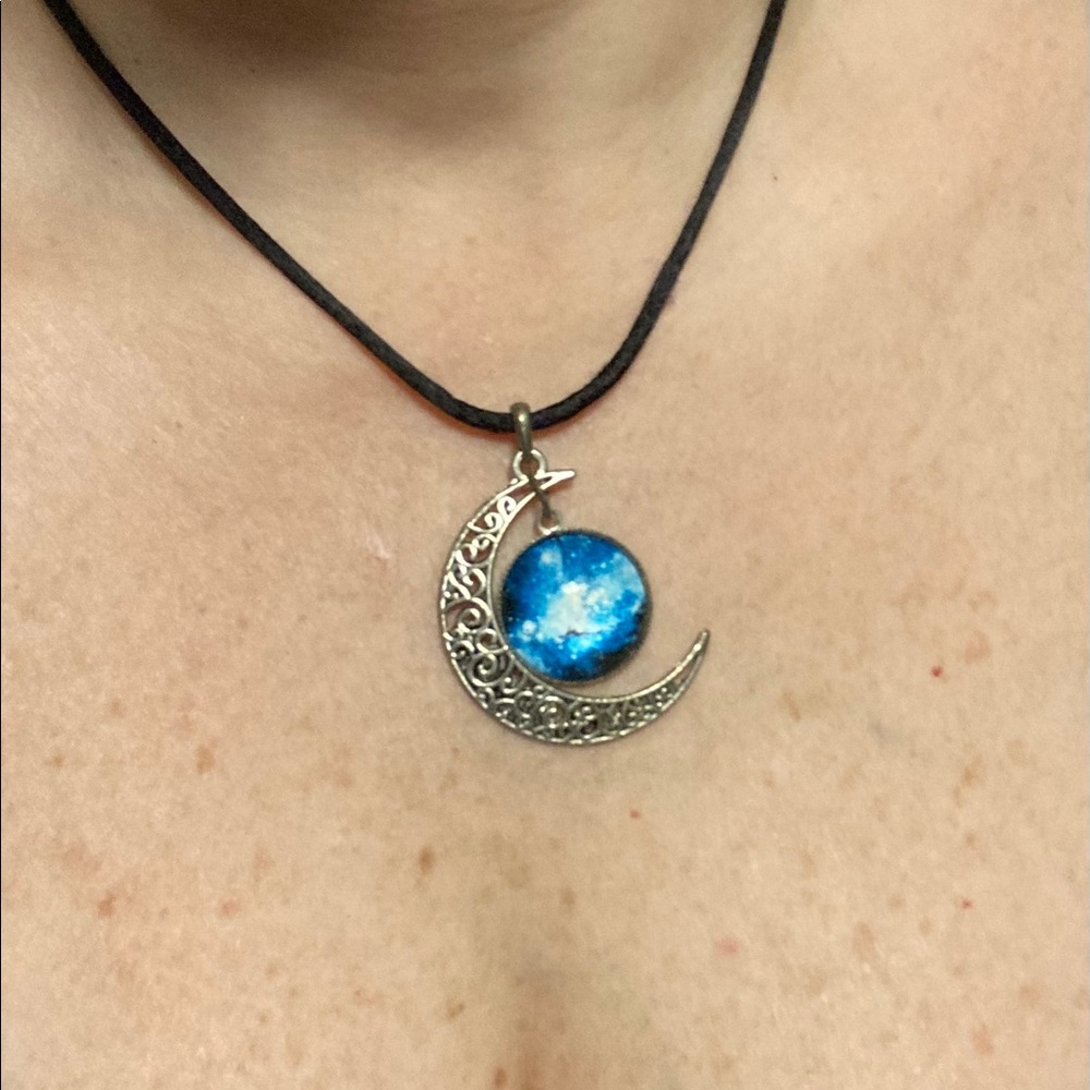 🌙 Crescent Moon w/blue galaxy dangle charm necklace. 🎃Perfect for Halloween👻 - Picture 7 of 9